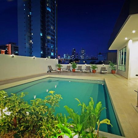 Hotel Suites Ambassador Панама Сити Екстериор снимка