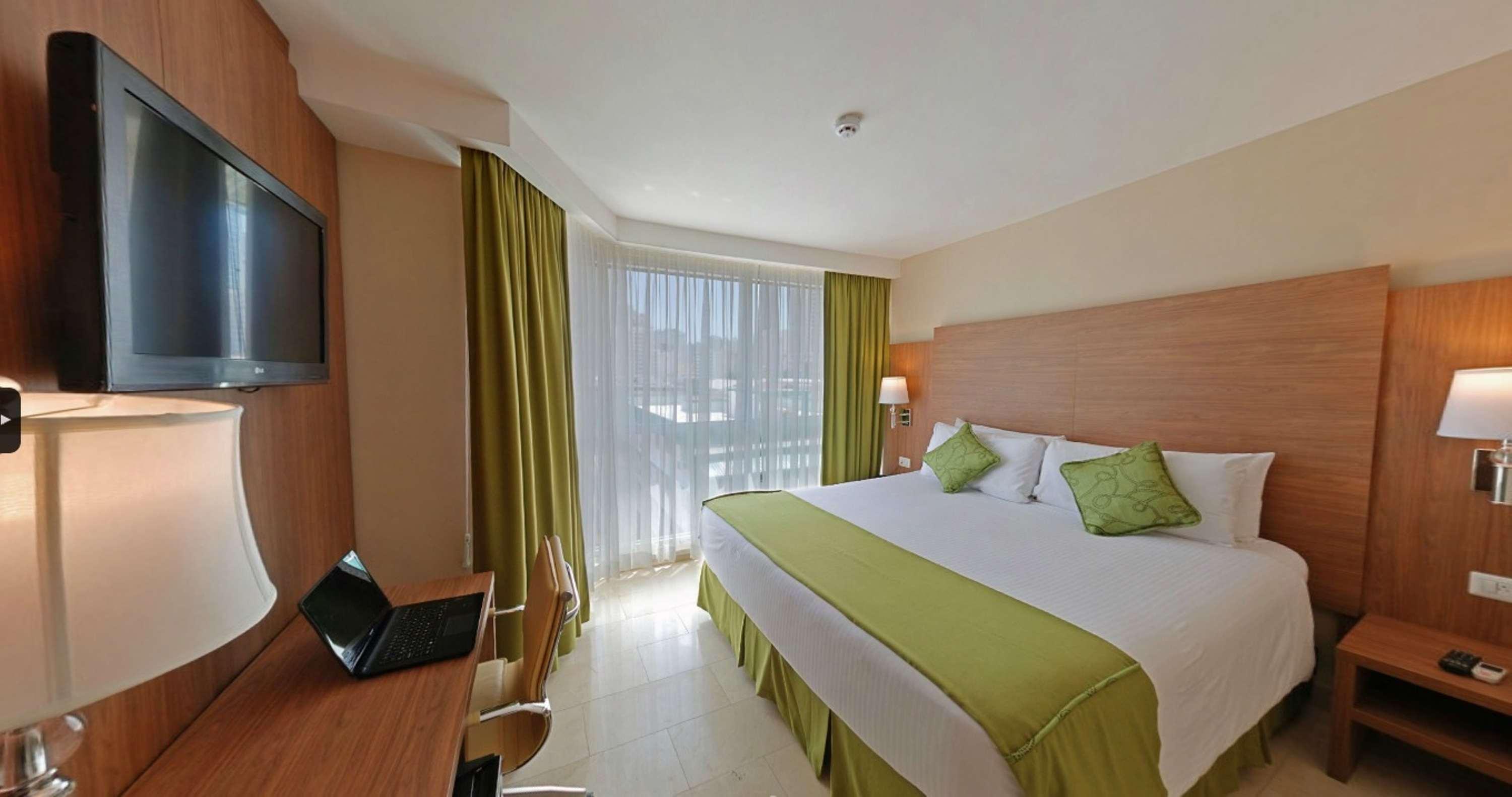 Hotel Suites Ambassador Панама Сити Екстериор снимка