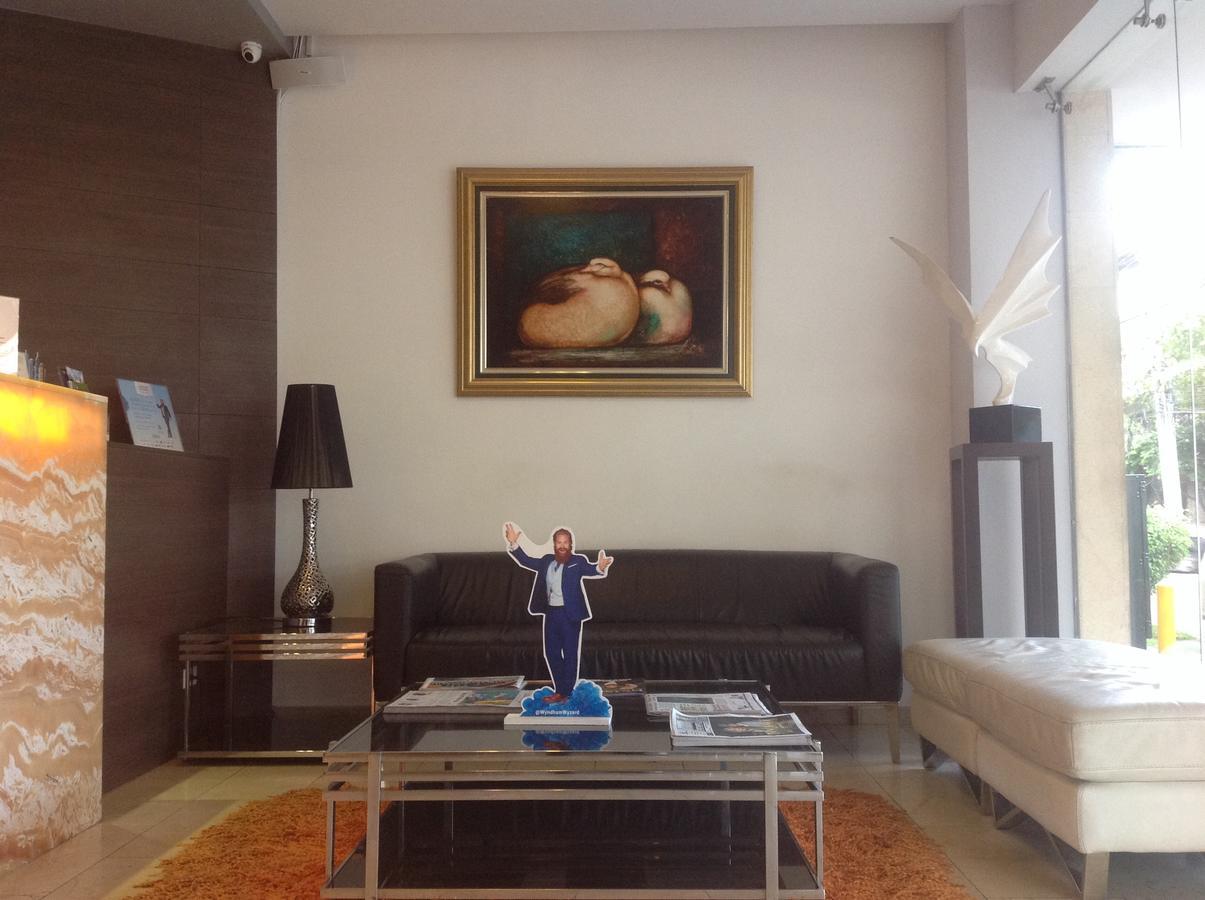 Hotel Suites Ambassador Панама Сити Екстериор снимка